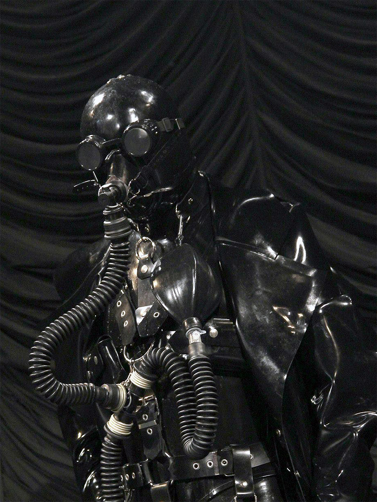 r*a様 ガスマスク リブレスバック+ホース付 717oYXHyFgL._UY1000_.jpg